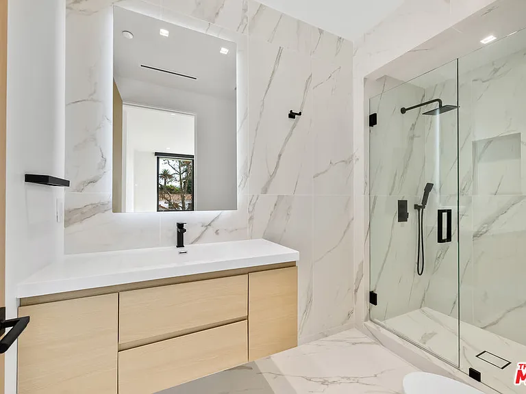 316 S Oakhurst Dr — Photo 11