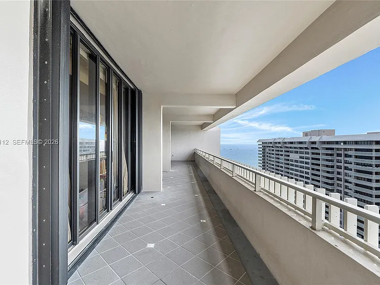 2 Grove Isle Dr #BPH10 — Photo 21