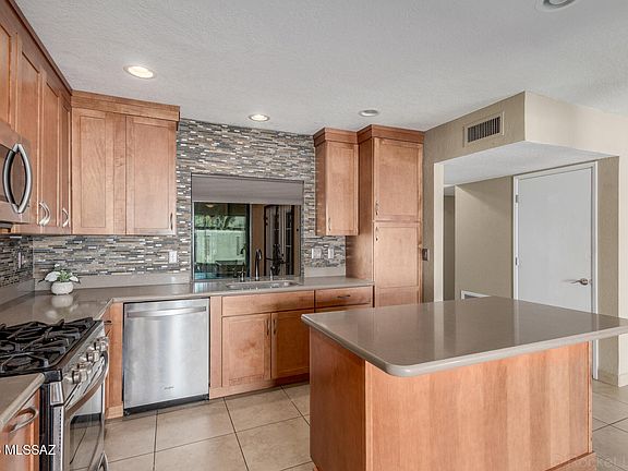4th image of 4802 E Fort Lowell Rd