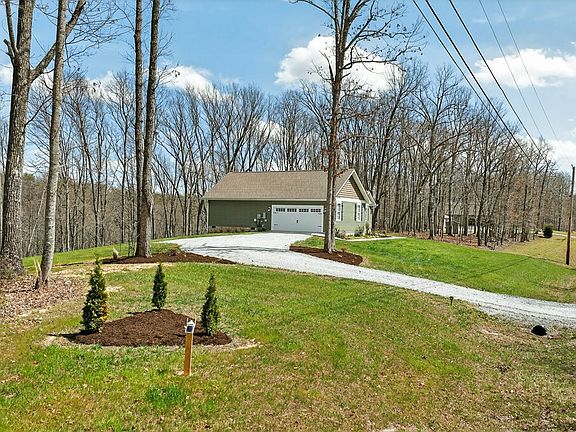 4th image of 736 Poston Dr
