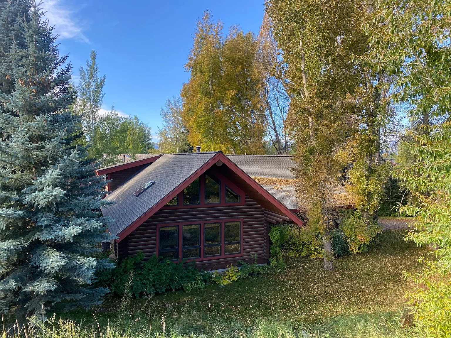 3 bed, 2327 sqft, $6,800 — Photo 4