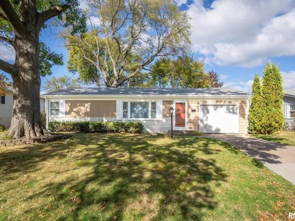 533 29th Ave, East Moline, IL 61244