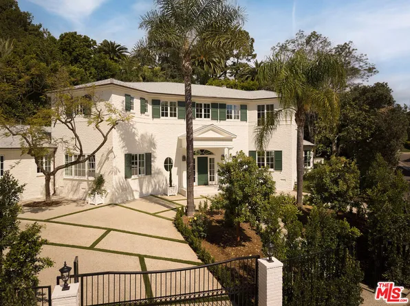 31 Oakmont Dr, Los Angeles, CA 90049