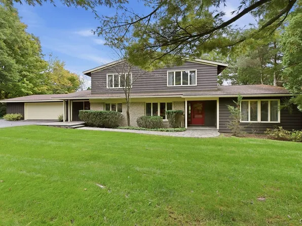 6980 Woodchuck Hill Rd, Fayetteville, NY 13066