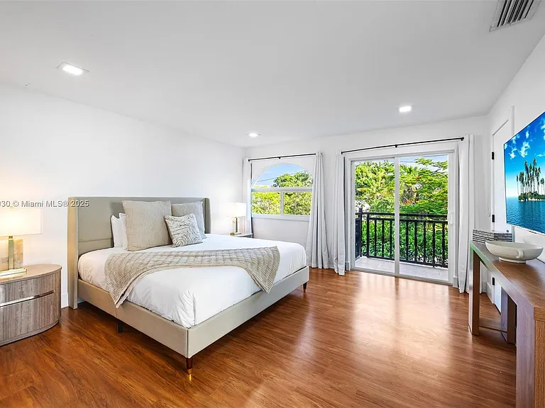 1651 SW 13th Ave — Photo 30