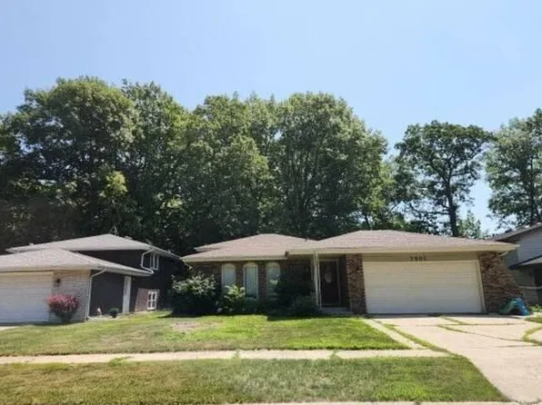 1501 Howard Ct, Hobart, IN 46342