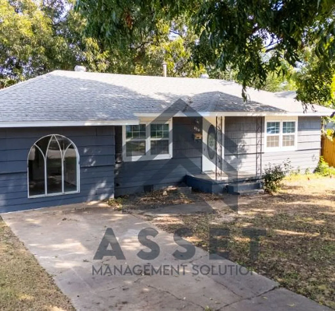Building Photo - 4316 N Libby Ave