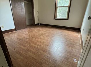 432 Park Ave APT 1, Woonsocket, RI 02895