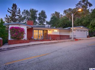 1887 Verdugo Loma Dr, Glendale, CA 91208
