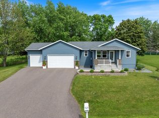 907 N Schmidt Ave, Marshfield, WI 54449