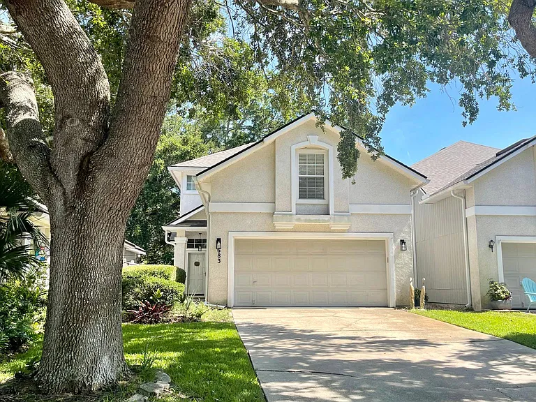 683 Selva Lakes Cir — Photo 1