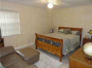 1881 Wildwood Cir, Deerfield Beach, FL 33442