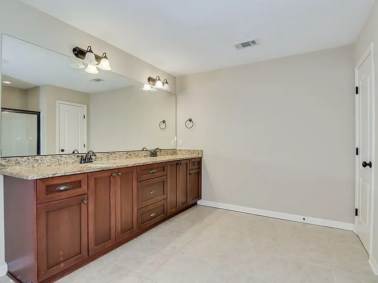1567 Baldwin Lakes Dr — Photo 39