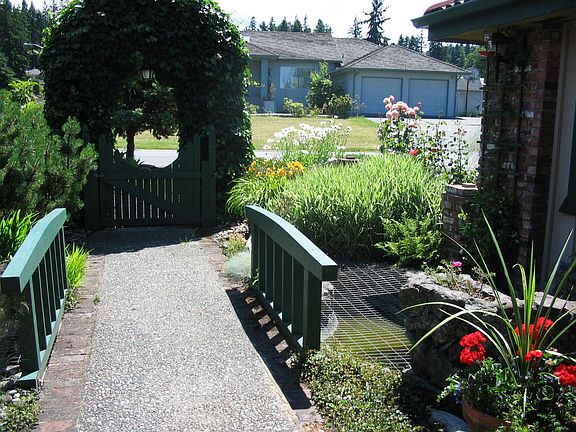 Courtyard entry w/koi pond