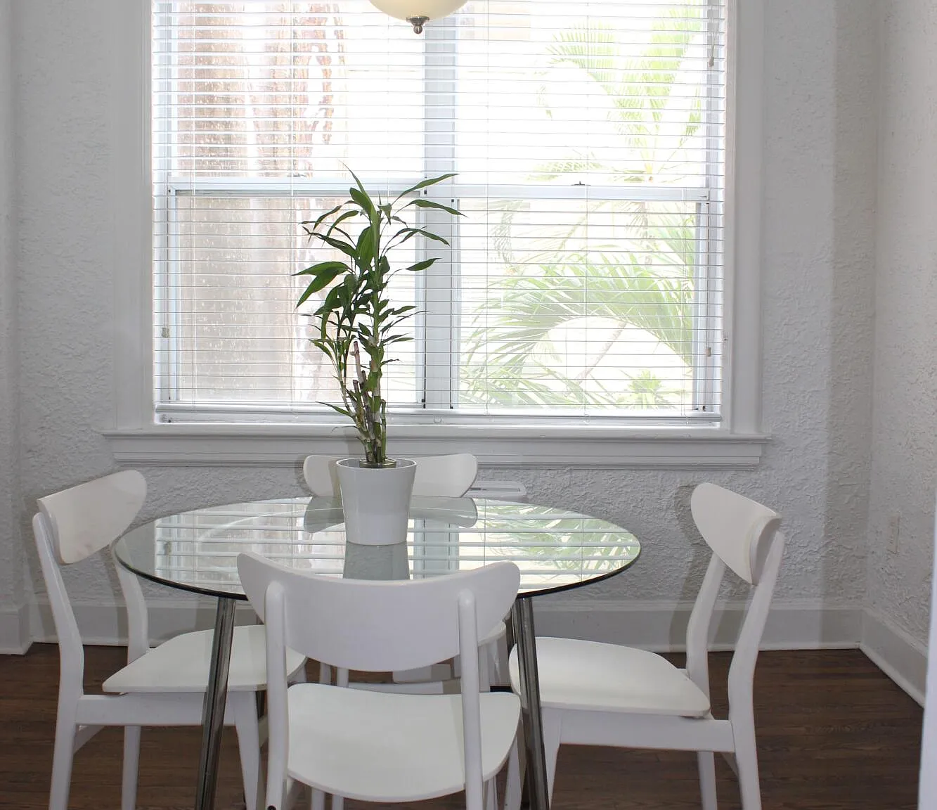1 bed, 1.0 bath, 656 sqft, $2,300 — Photo 3