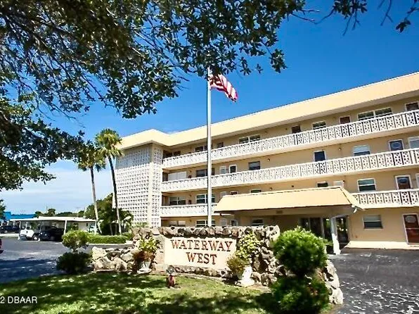 315 North Cswy APT C302, New Smyrna Beach, FL 32169