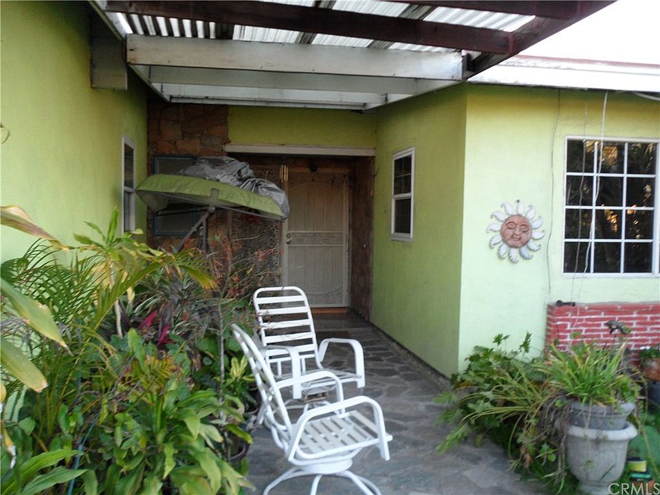 1st image of 831 Ardilla Ave