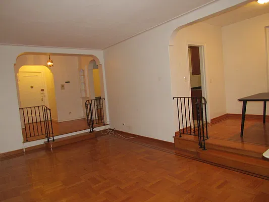 Rented by Mitra Hakimi Realty Group, LLC | media 24