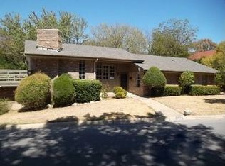 5613 Blueridge Dr, Fort Worth, TX 76112