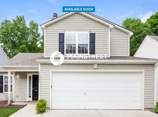11041 Pointer Ridge Dr, Charlotte, NC 28214