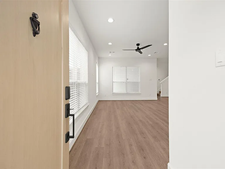 2635 Aruba Bend Dr — Photo 3