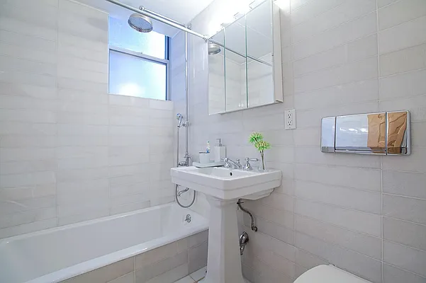 Rented by Keller Williams NYC | media 21