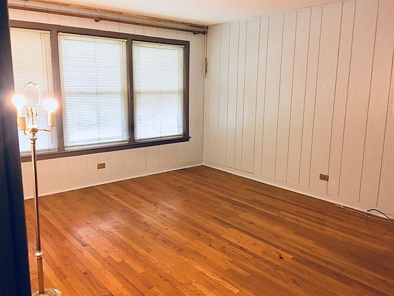 2nd image of 9021 Lavergne Ave APT 2N