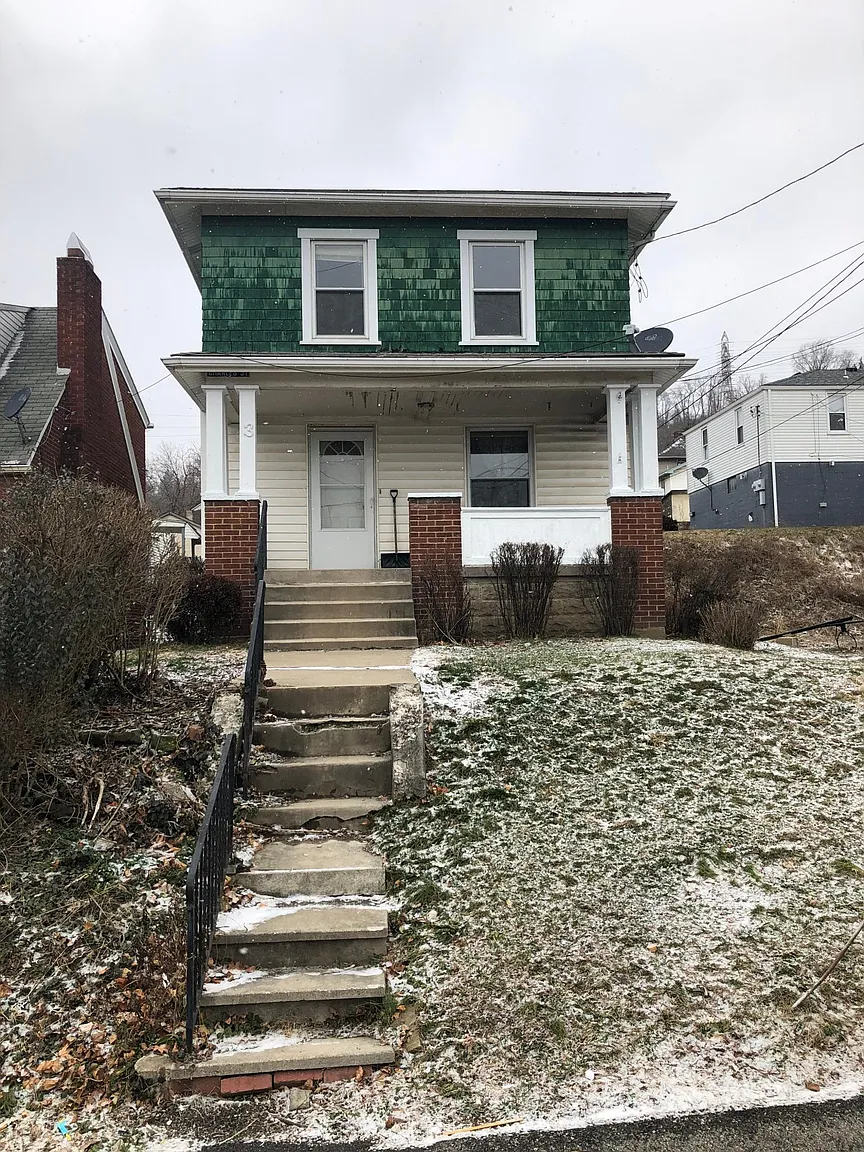 13 Charles St photo 1