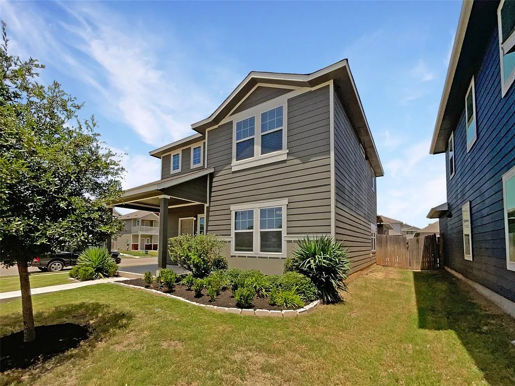 3 bed, 1771 sqft, $3,300 — Photo 3