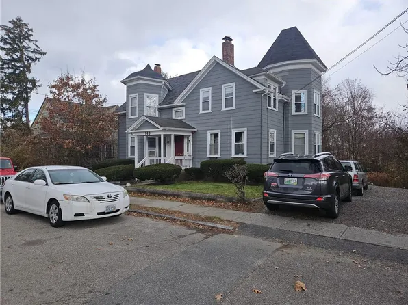 140 Arnold St, Riverside, RI 02915