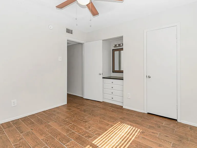 4538 Byers Ave #10 — Photo 11