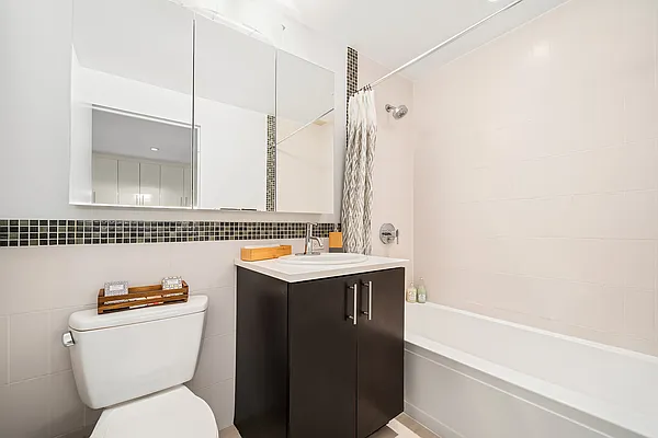 Rented by Compass | media 26