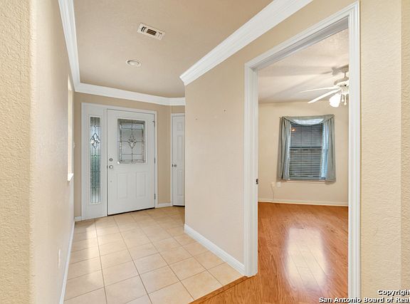 4th image of 612 Royal Sage Dr
