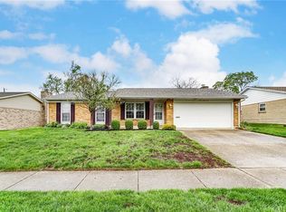 321 Applehill Dr, Dayton, OH 45449