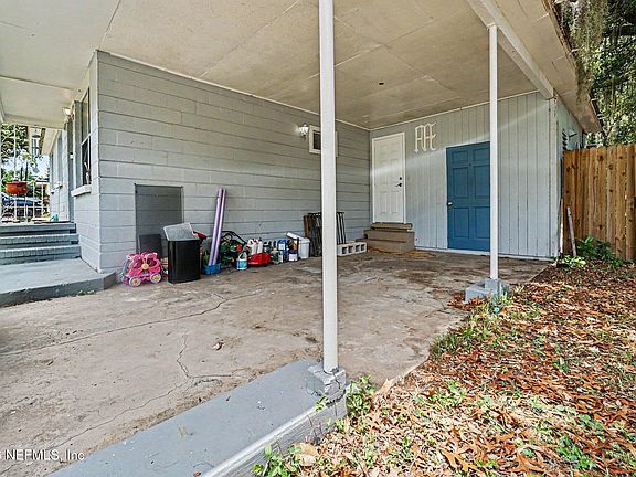 3rd image of 4819 HOMECREST Circle