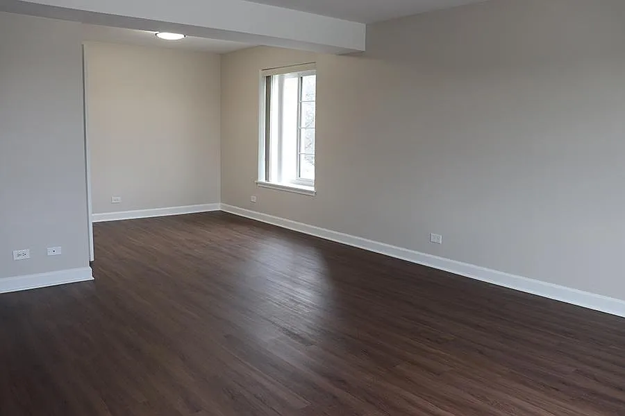 1 bed, 700 sqft, $1,600 — Photo 4