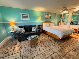 643 Avenida Del Norte Rear Cottage, Sarasota, FL 34242