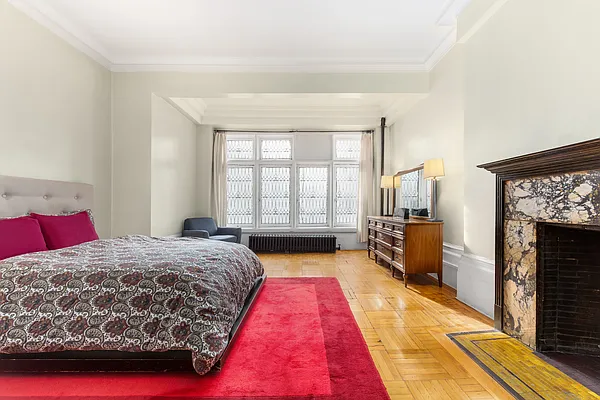 Rented by Douglas Elliman | media 4