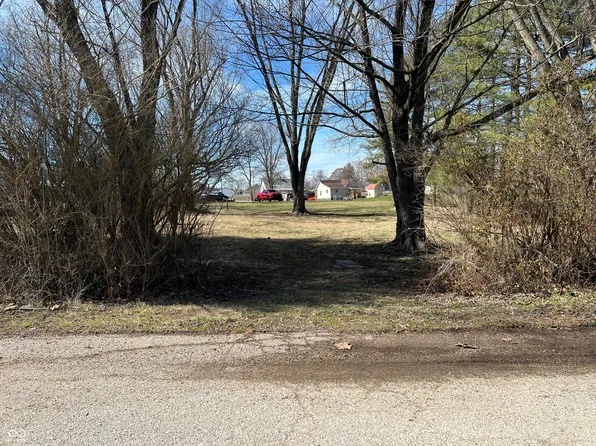 429 Knott St, Mitchell, IN 47446