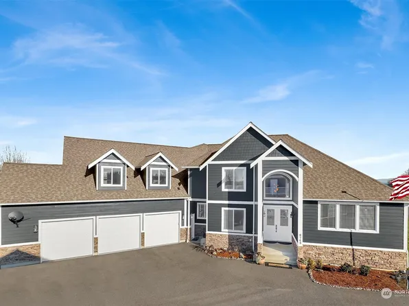 6743 Family Hill Lane, Ferndale, WA 98248