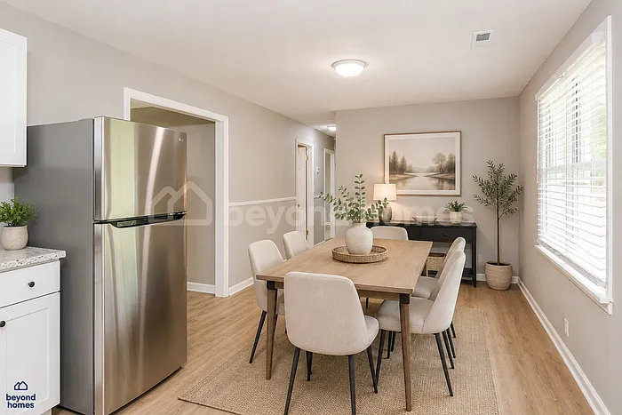 935 James Ave — Photo 13