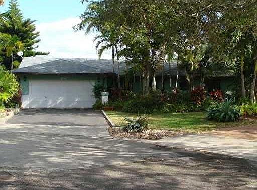 Quiet Cul de Sac Street