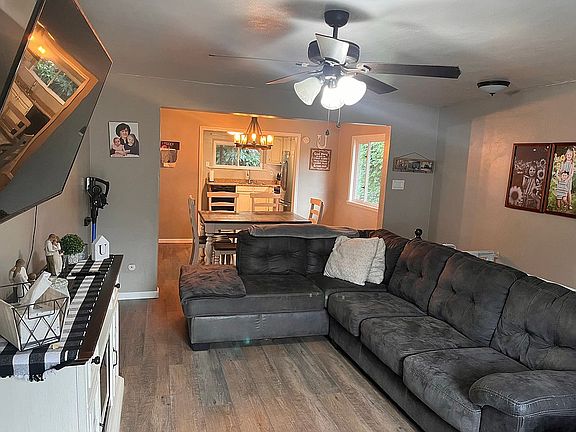 5th image of 257 N 6th St