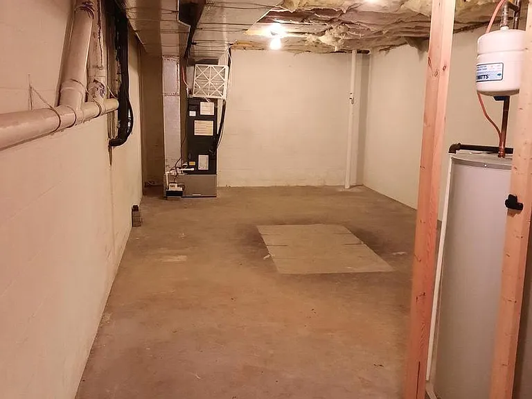51 N Cherry St — Photo 13