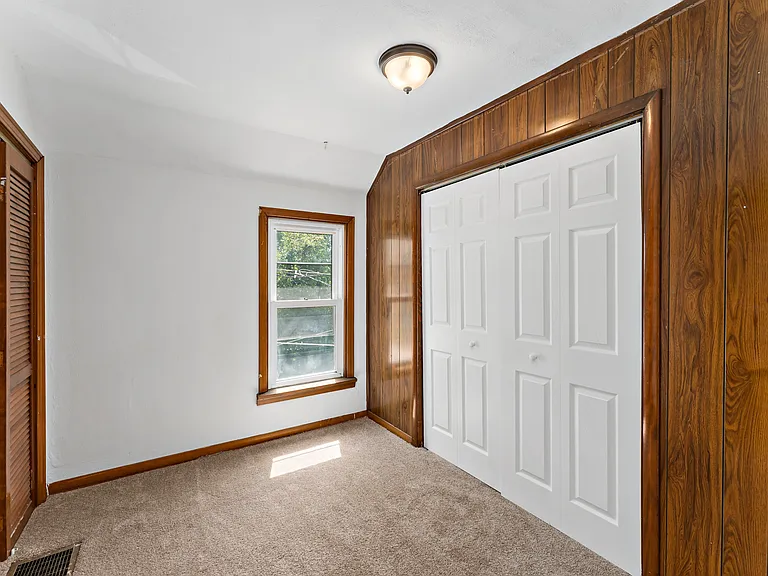 219 Douglas Ave — Photo 25