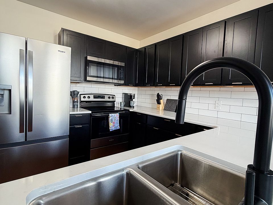 1st image of 117 E Church St #2B