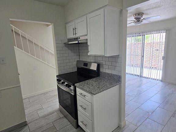 3rd image of 6713 Escondido Dr
