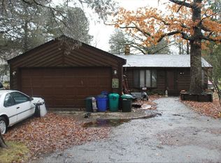 W376S5166 E Pretty Lake Rd, Dousman, WI 53118