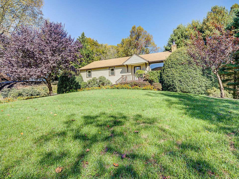 1st image of 7245 Carriage Hills Dr