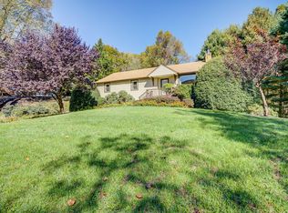 7245 Carriage Hills Dr, Roanoke, VA 24018
